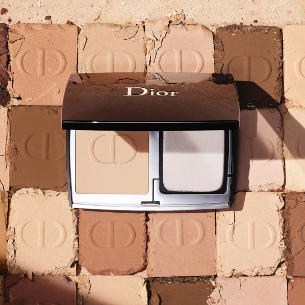 كريم اساس مضغوط ديور Dior Forever Natural Velvet (ALL)
