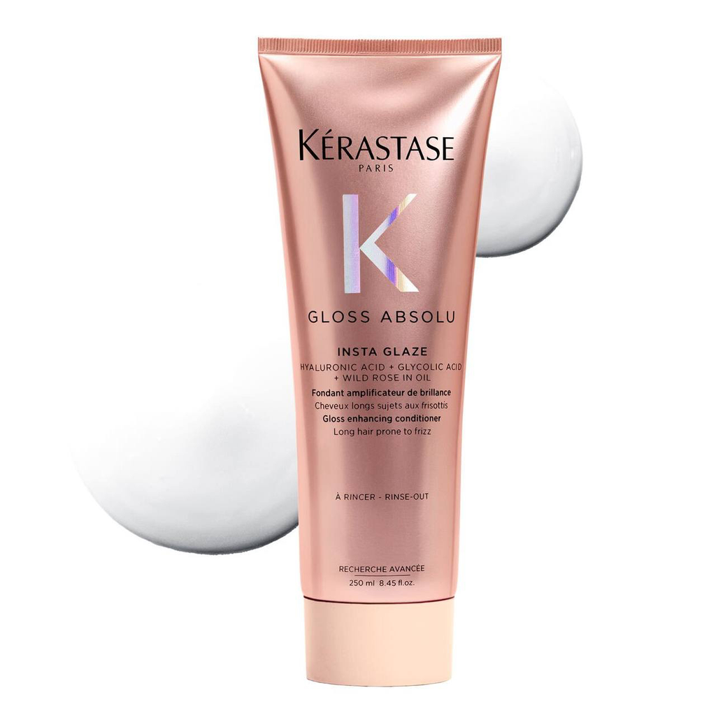 Kérastase Gloss Absolu Insta Glaze، وهو بلسم سائل مصمم لتعزيز لمعان الشعر ومنع التجعد.