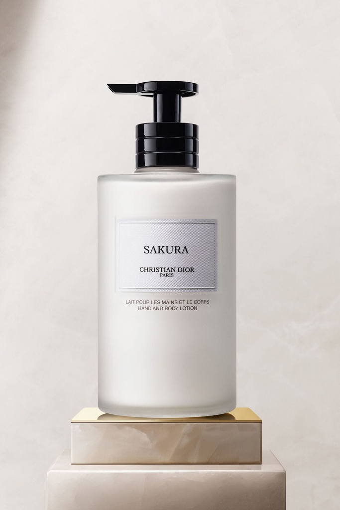 The Hand And Body LotionsMoisturizing Lotion